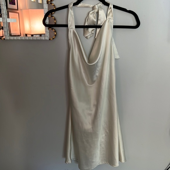 Zara Dresses & Skirts - WHITE BOUTIQUE DRESS